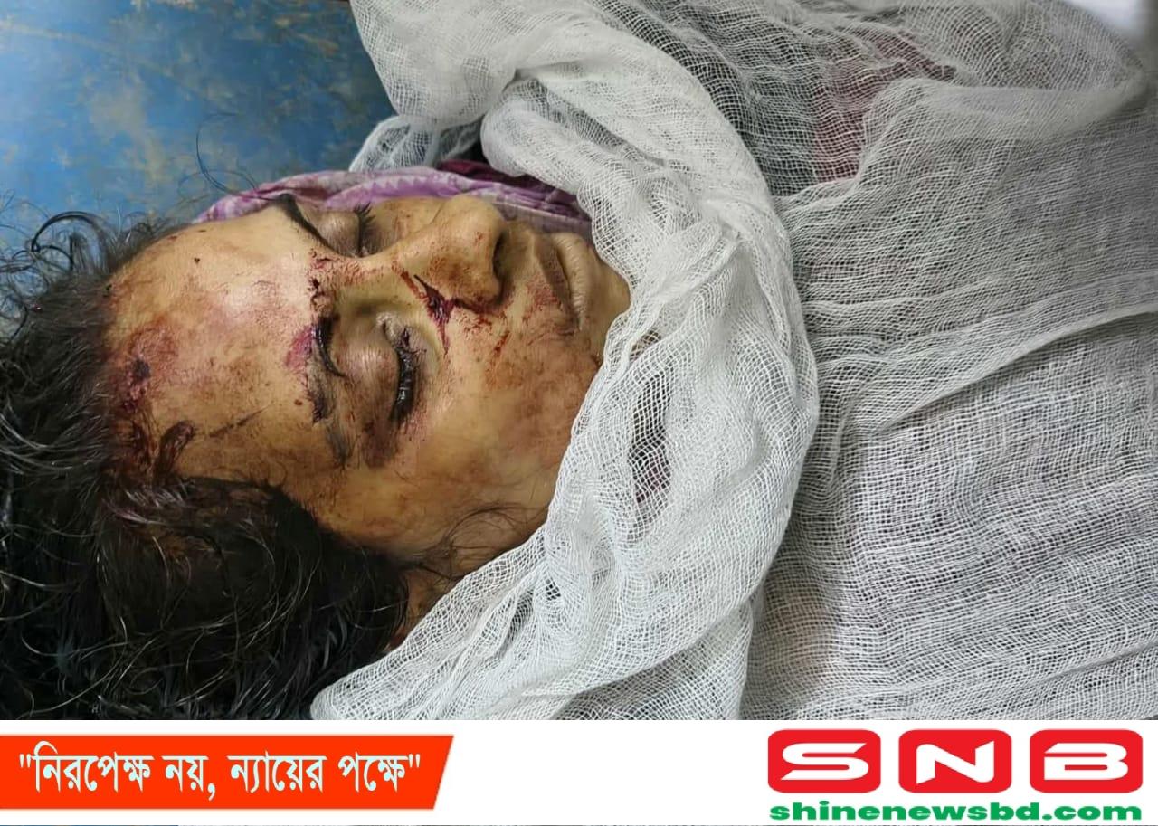 বাকেরগঞ্জে গৃহবধূকে কুপিয়ে হত্যা!